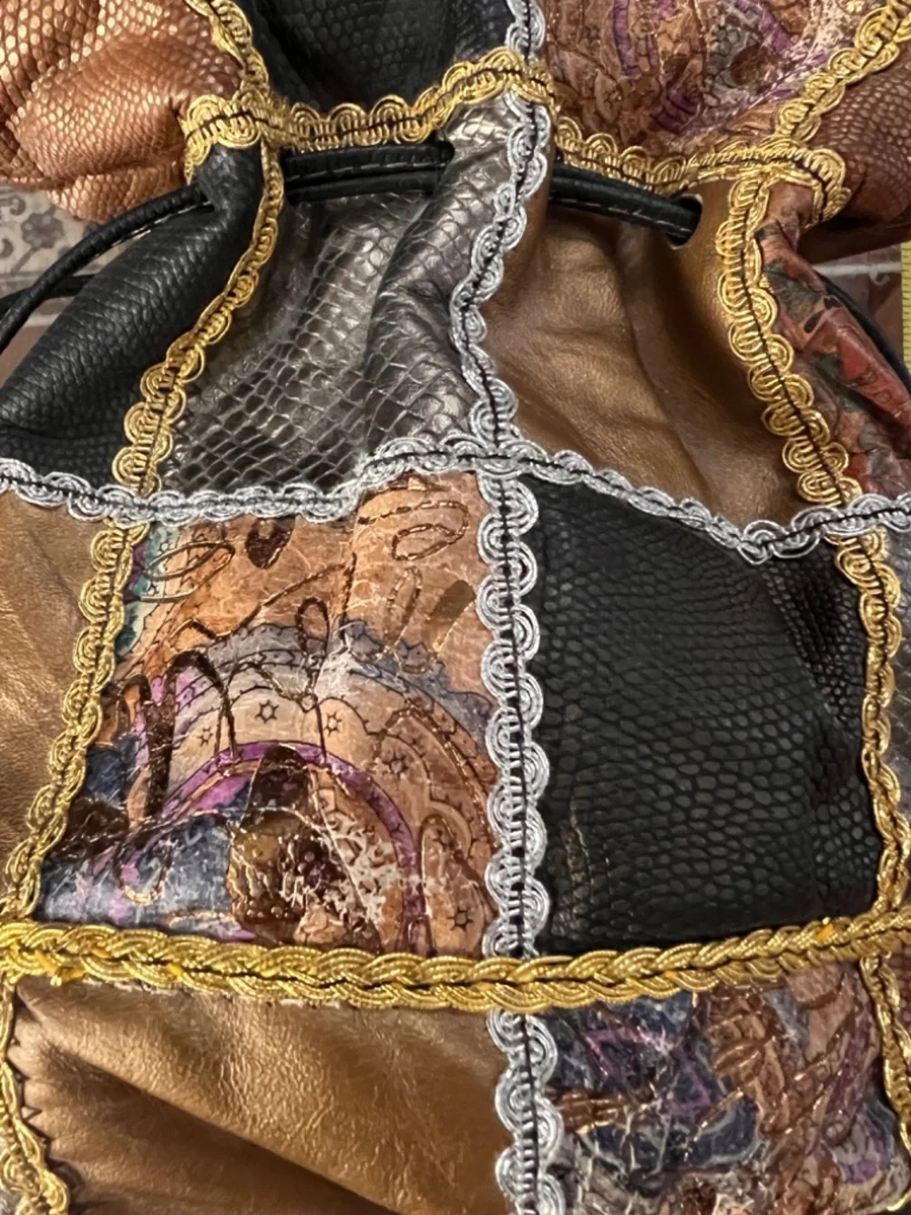 Vintage 1980/1990s Paris Gino metallic patchwork drawstring bucket bag